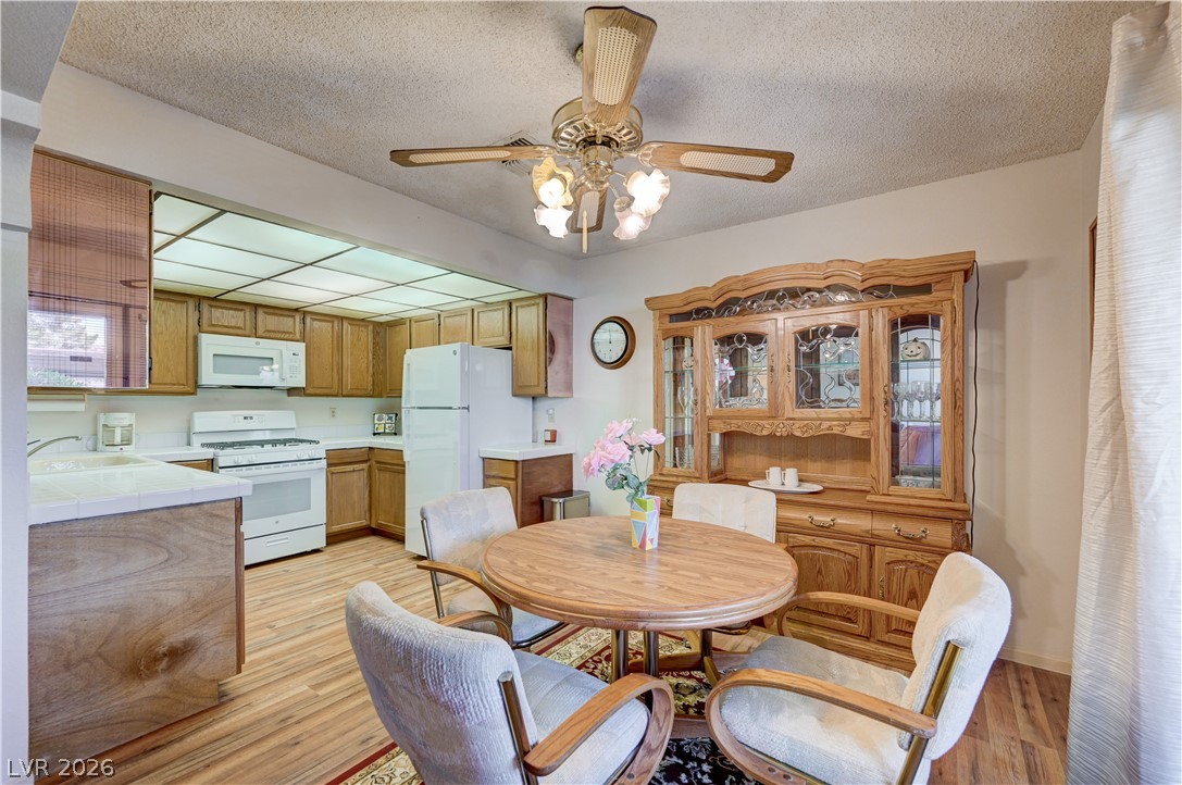 1751 East Reno Avenue 105