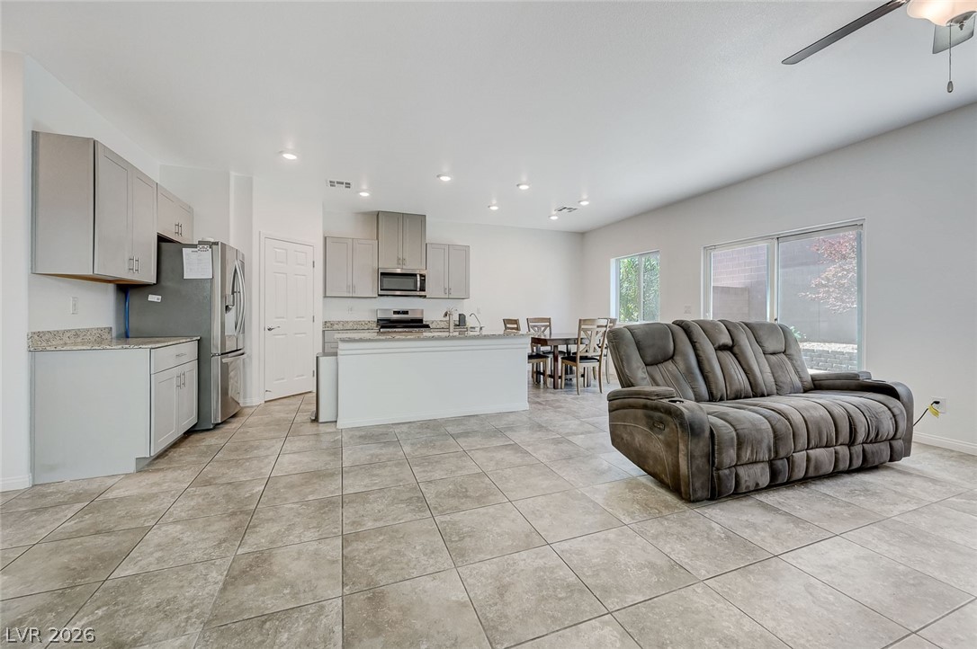 9249 Brayden Bay Street