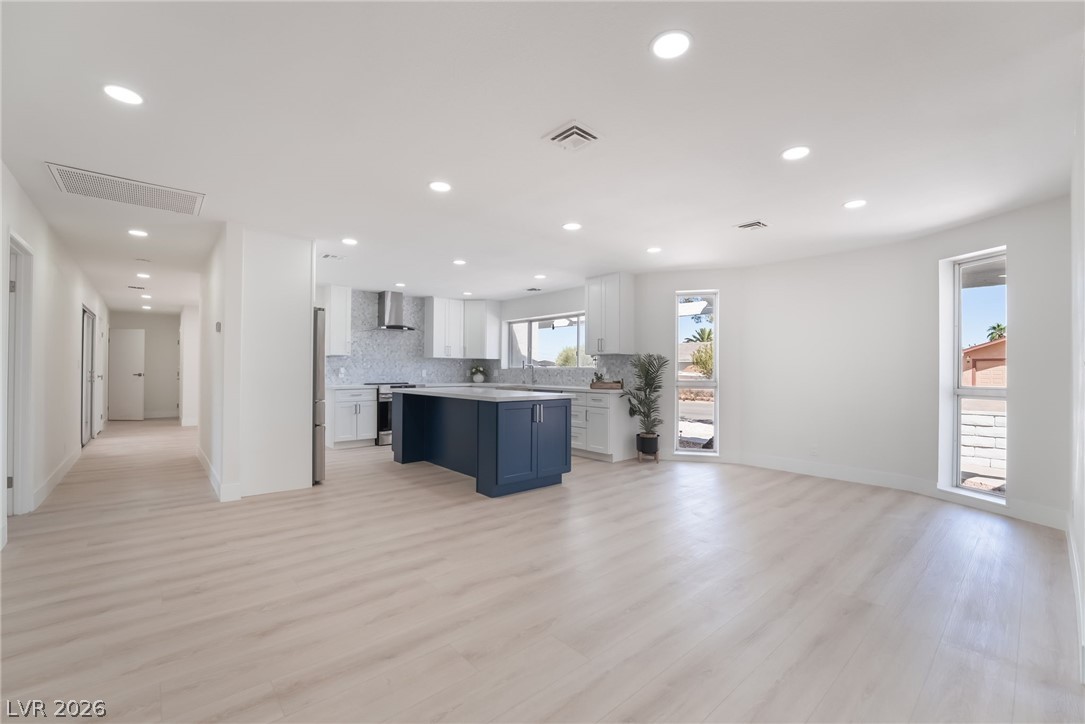 611 East Fairway Road