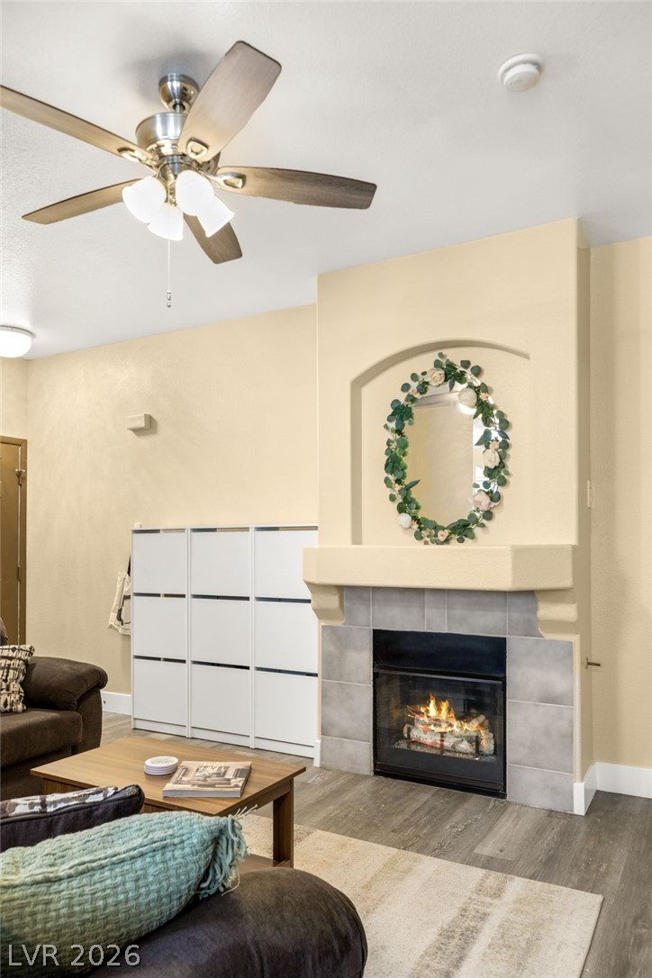 9050 West Warm Springs Road 1077