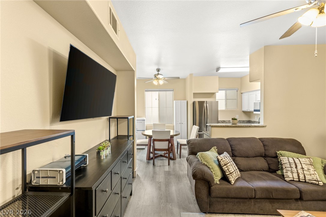 9050 West Warm Springs Road 1077