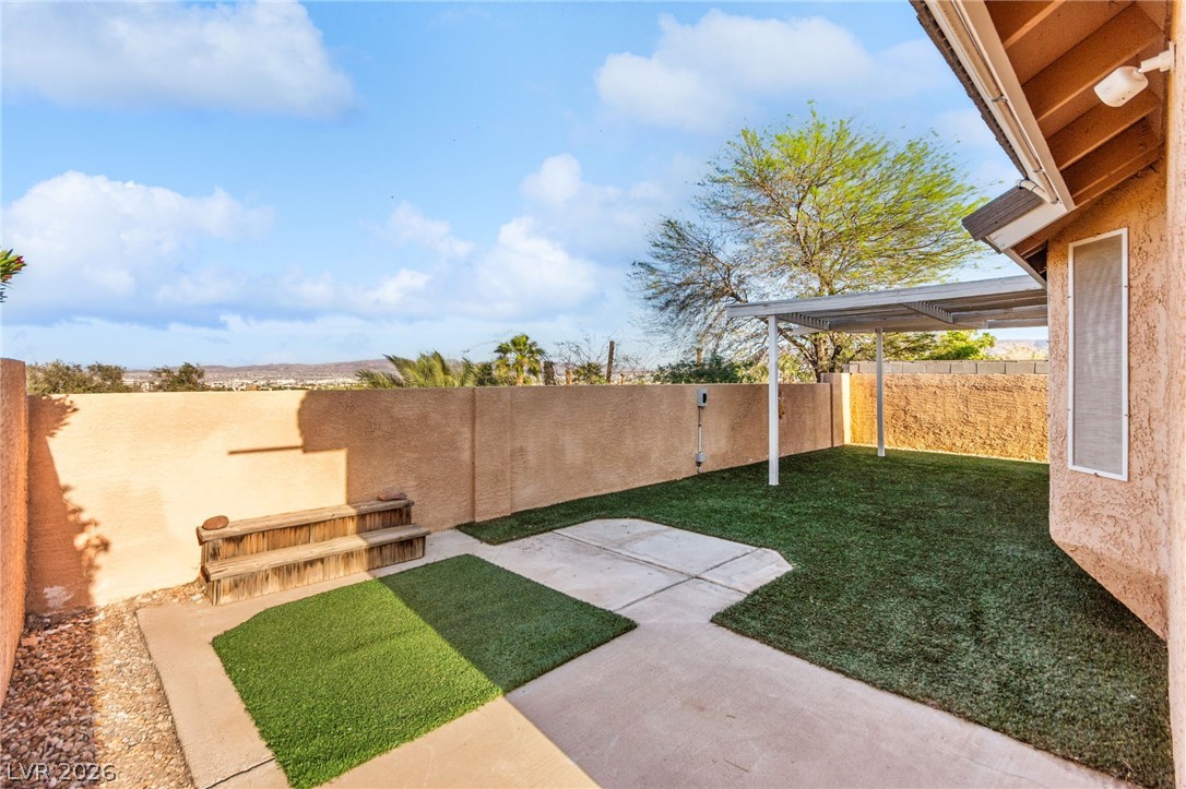 1687 Duarte Drive