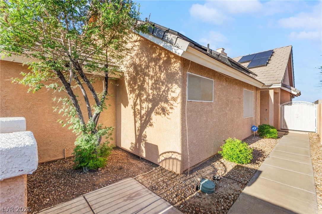 1687 Duarte Drive