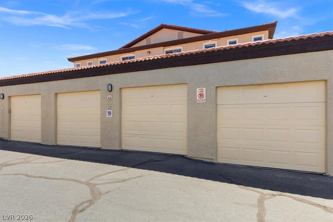 3474 Desert Cliff Street 201