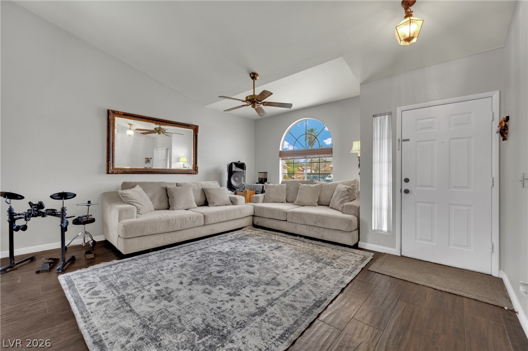 5521 Tincup Drive