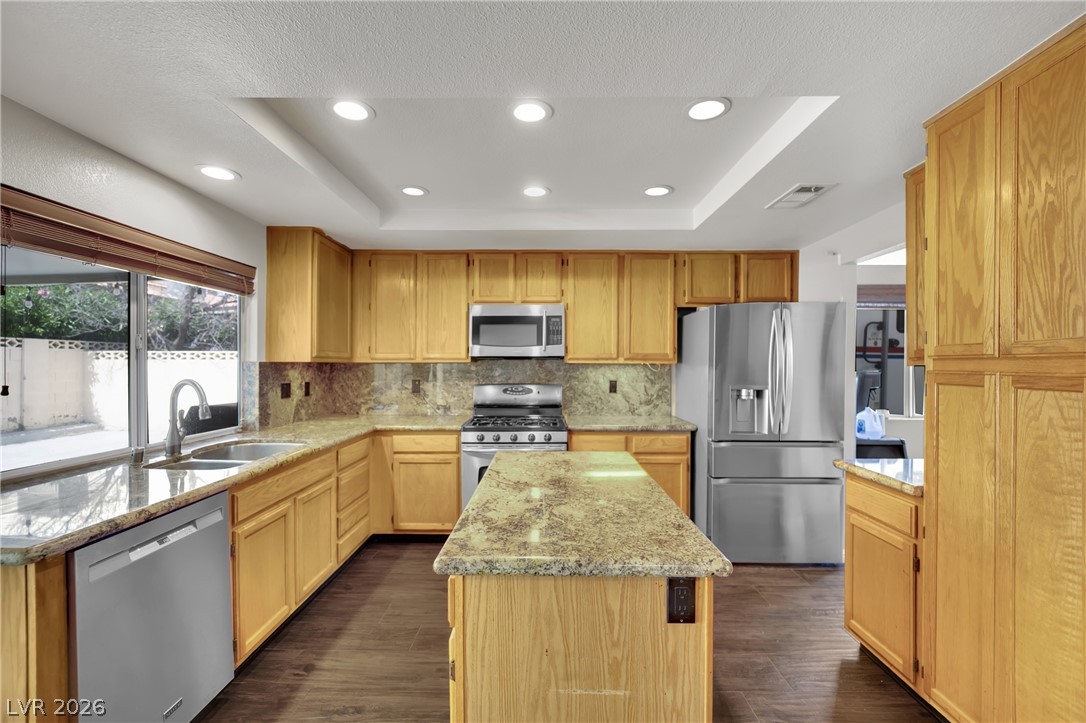 5521 Tincup Drive