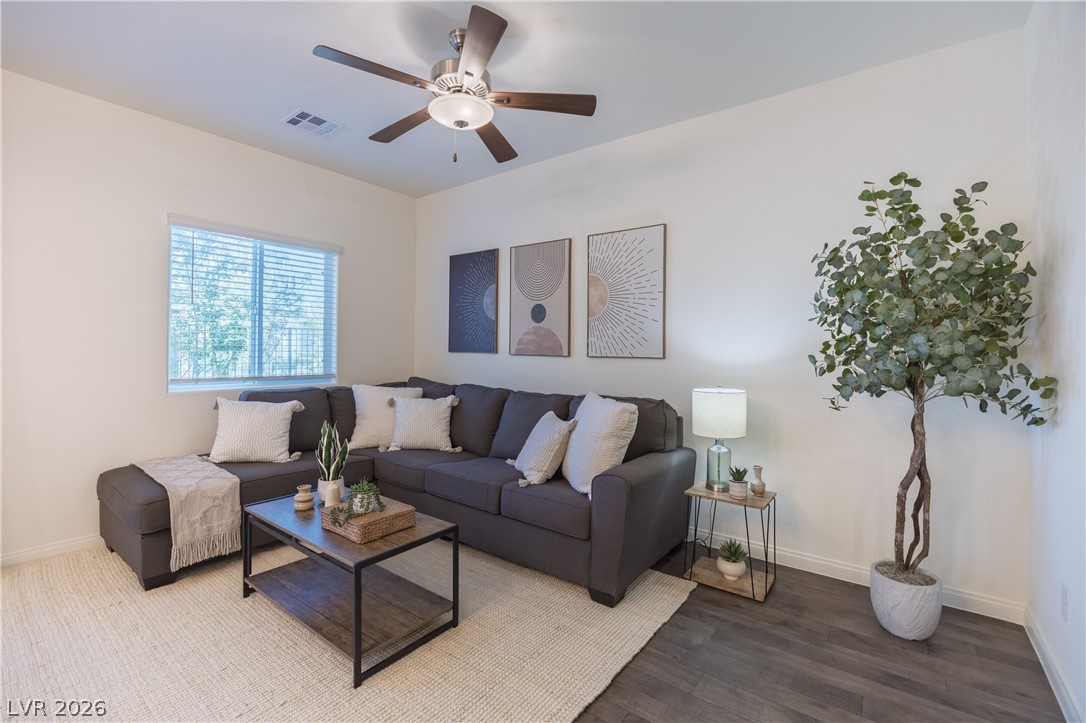 544 Thistleberry Avenue