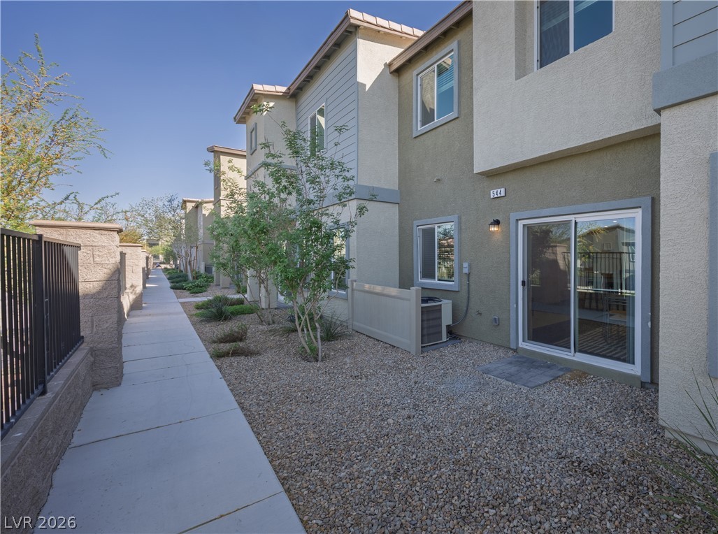 544 Thistleberry Avenue