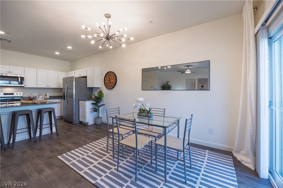 544 Thistleberry Avenue