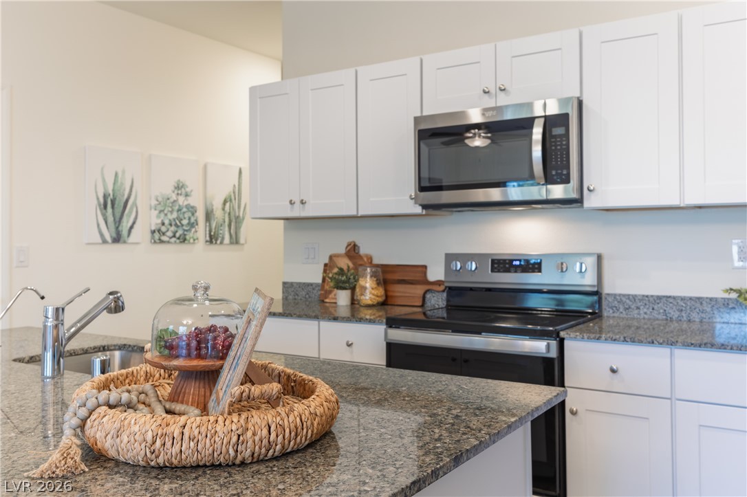 544 Thistleberry Avenue