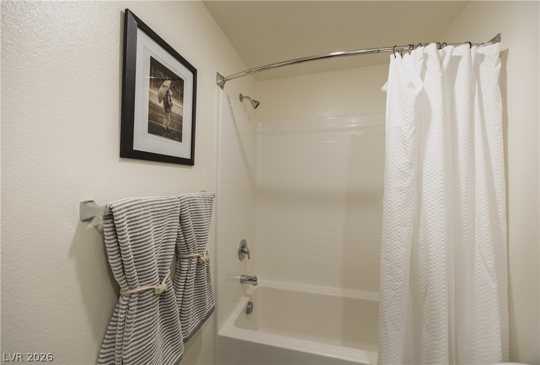 544 Thistleberry Avenue