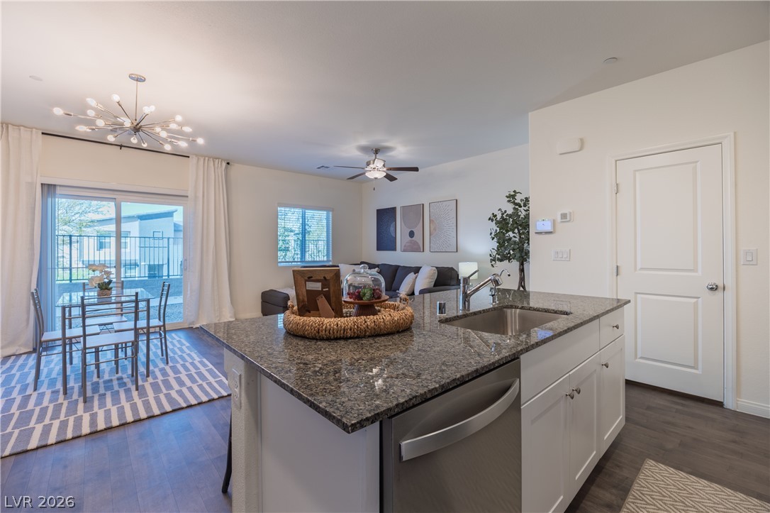 544 Thistleberry Avenue