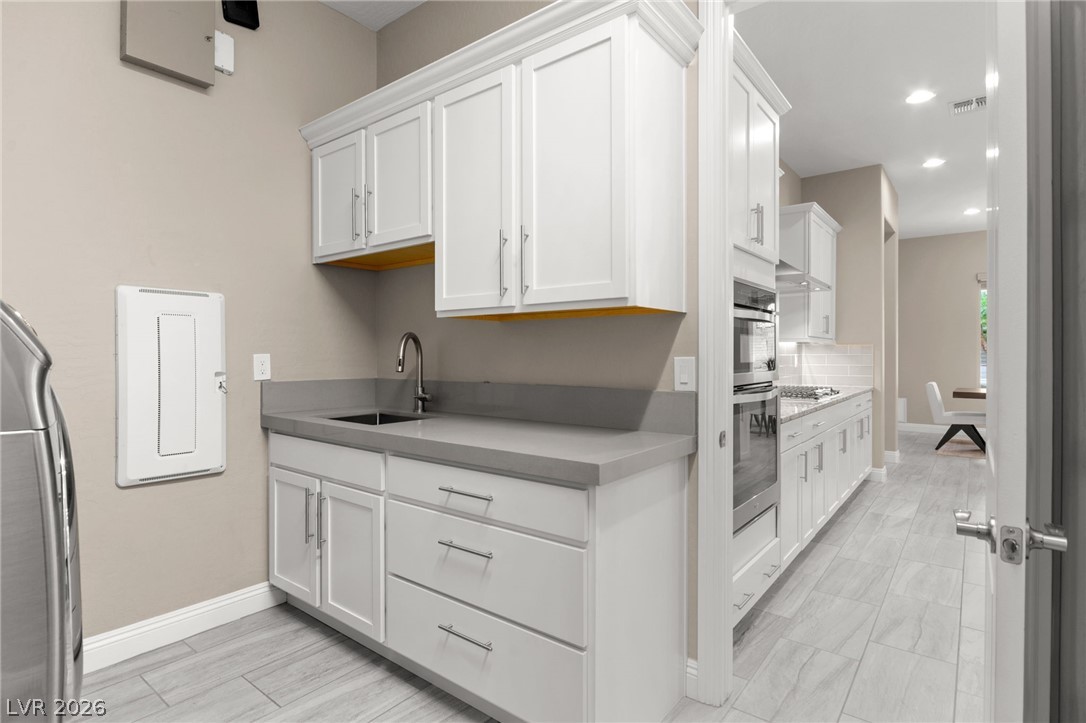 11832 Saverio Avenue