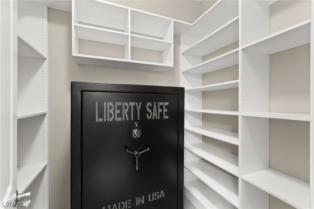 11832 Saverio Avenue