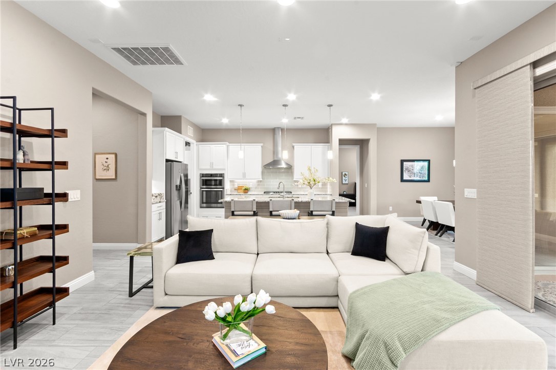 11832 Saverio Avenue