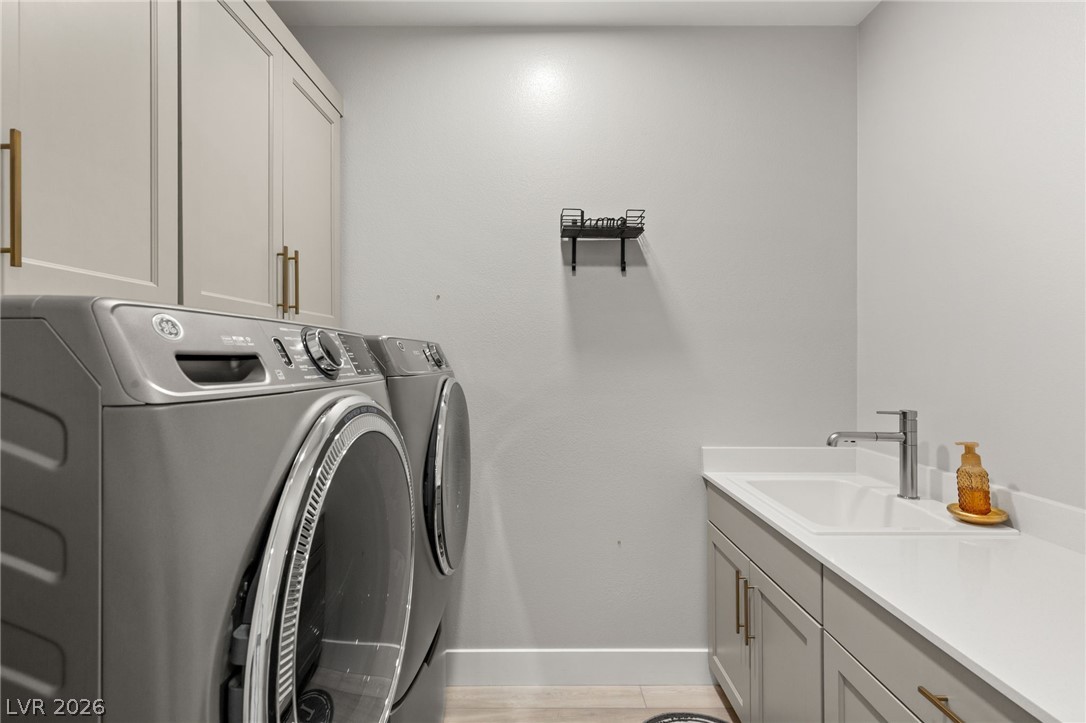 445 Cliff Terrace Avenue