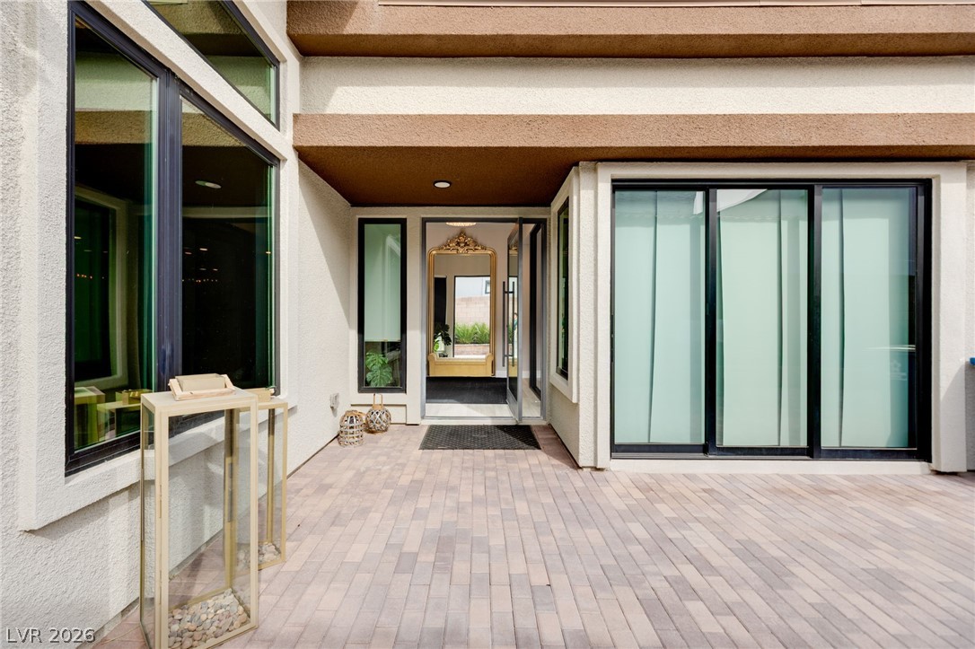 445 Cliff Terrace Avenue