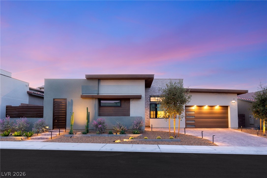 445 Cliff Terrace Avenue