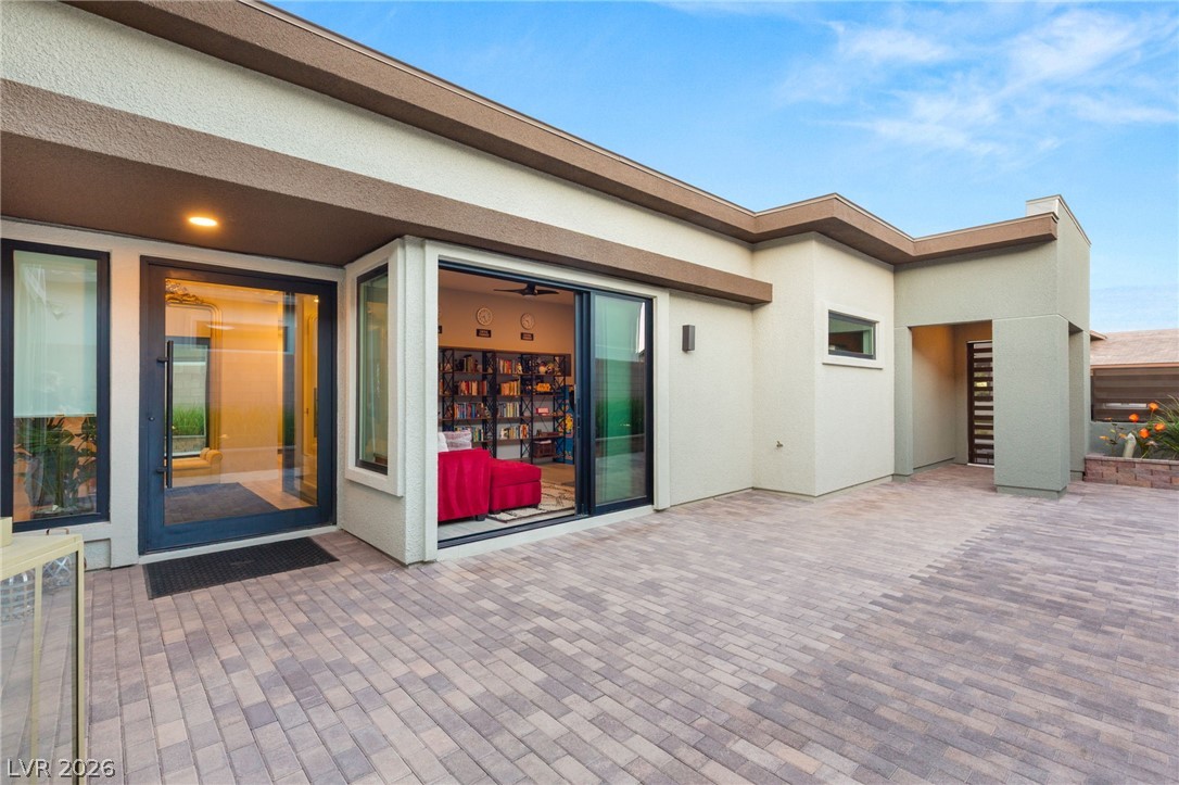 445 Cliff Terrace Avenue