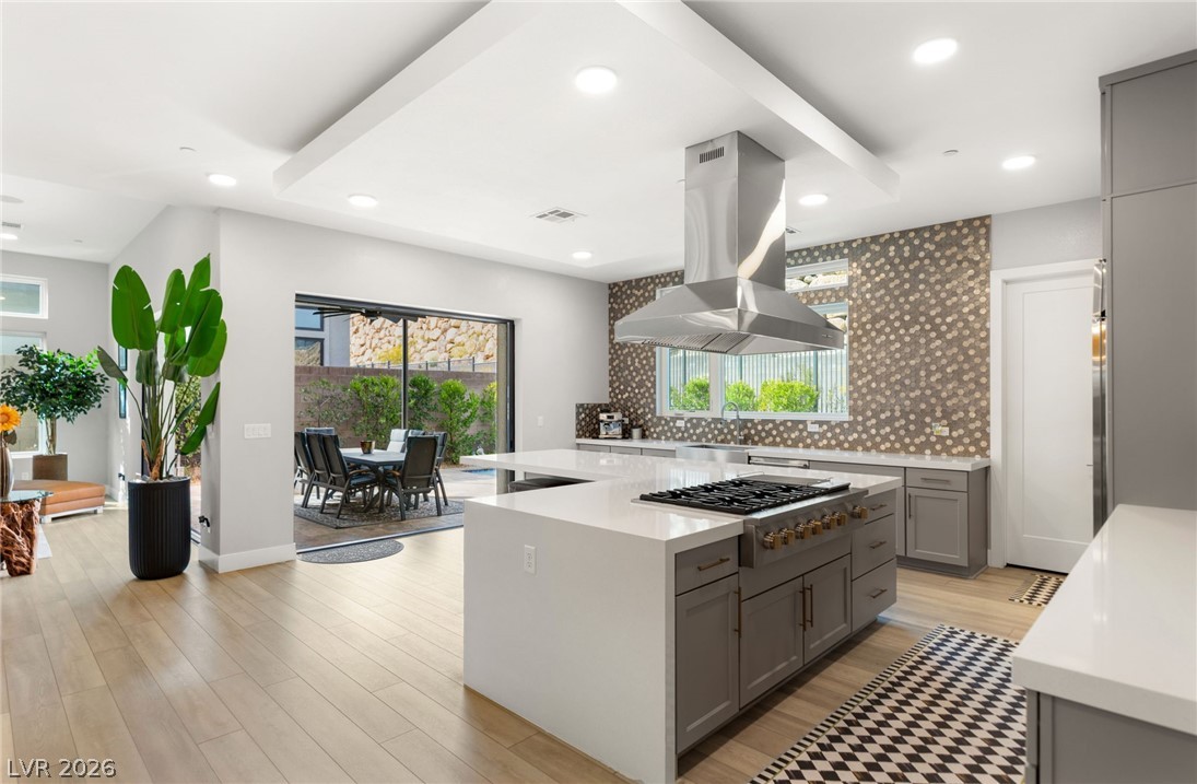 445 Cliff Terrace Avenue