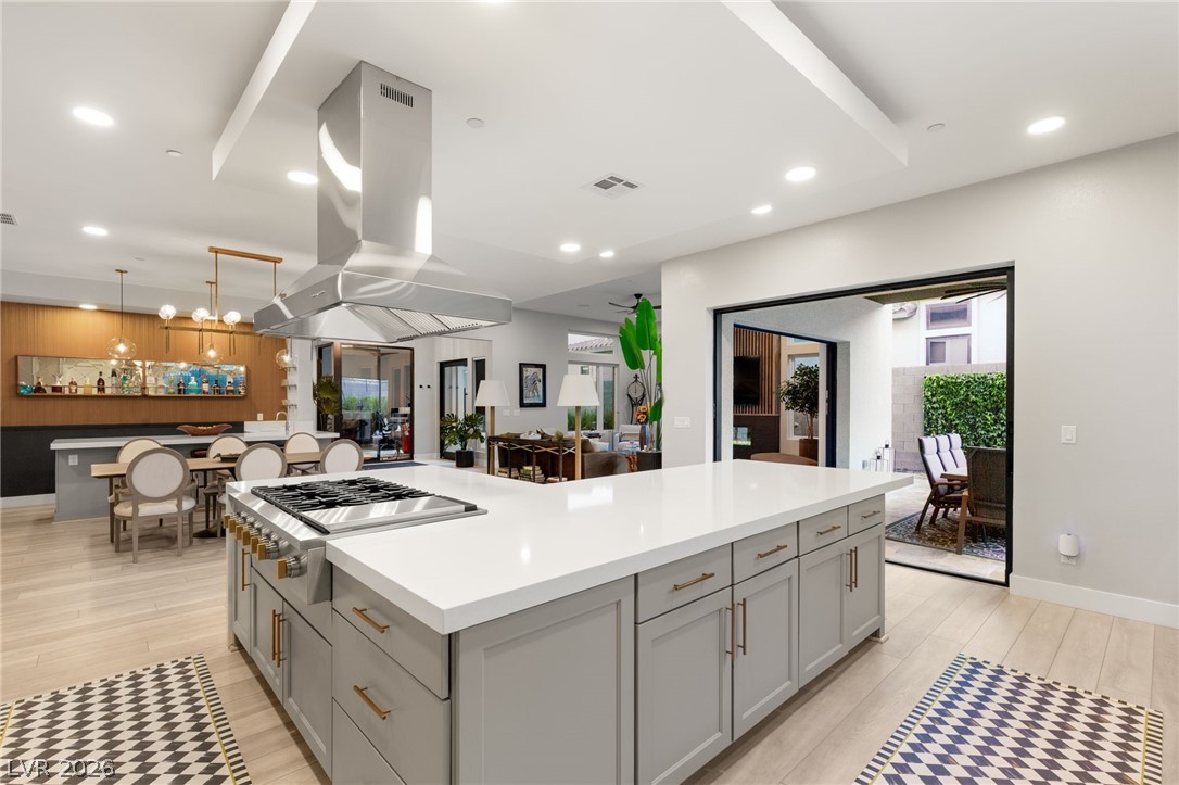 445 Cliff Terrace Avenue