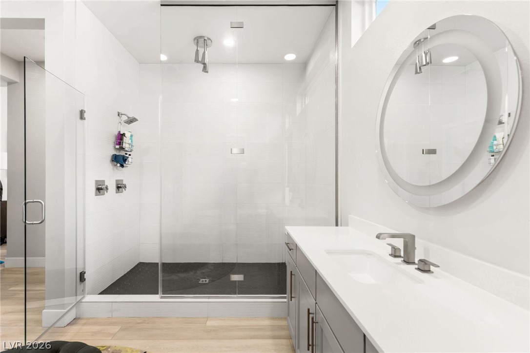 445 Cliff Terrace Avenue