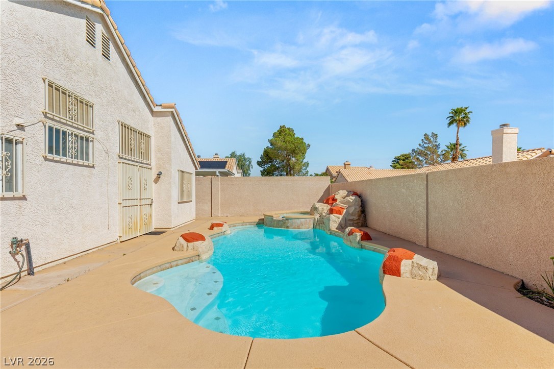 3954 Golden Elm Street