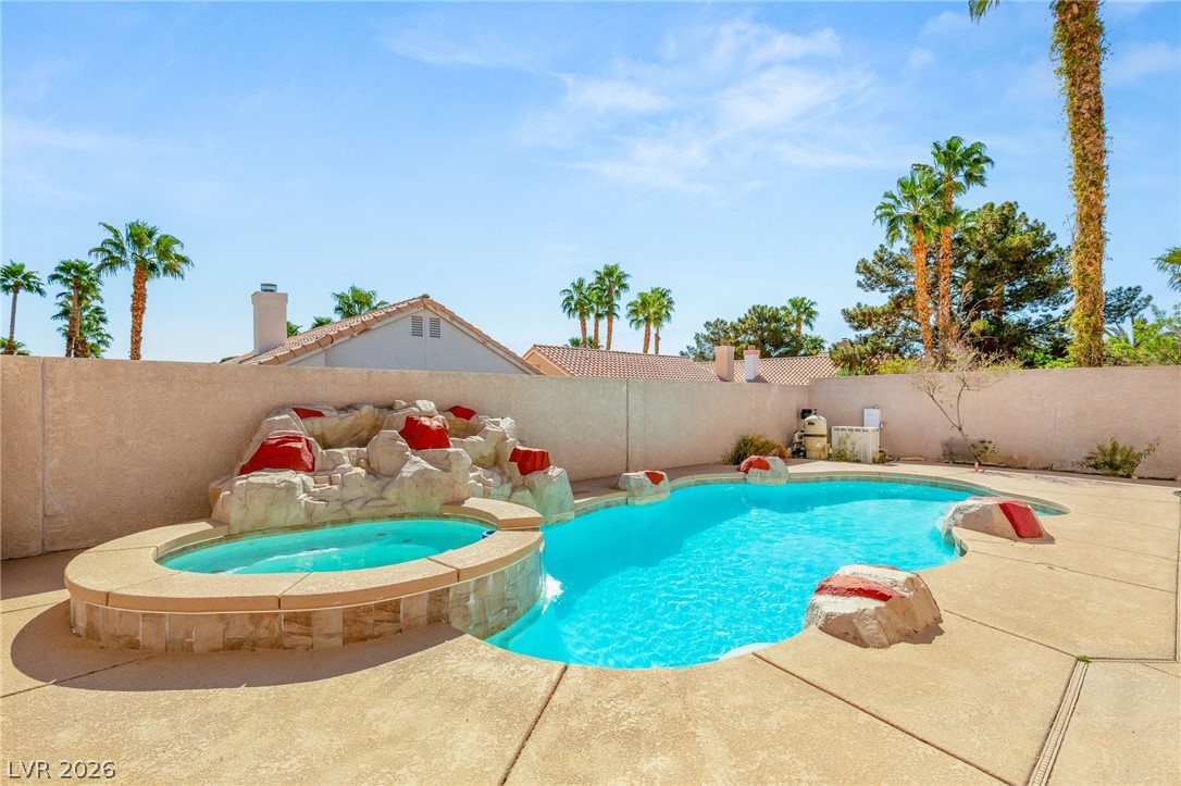 3954 Golden Elm Street