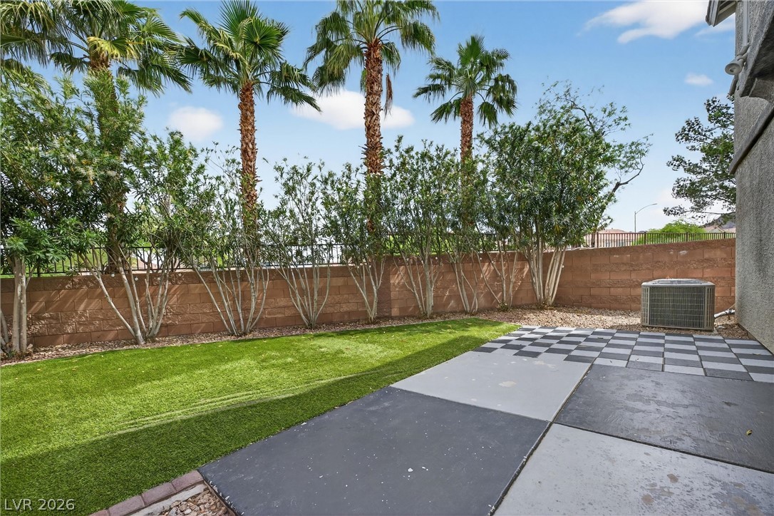 1176 Paradise Desert Avenue