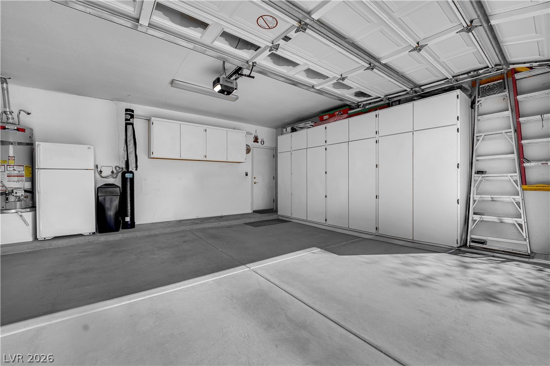 9808 Dusty Winds Avenue