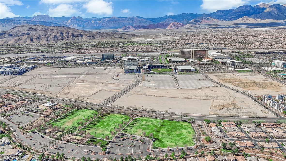 9808 Dusty Winds Avenue