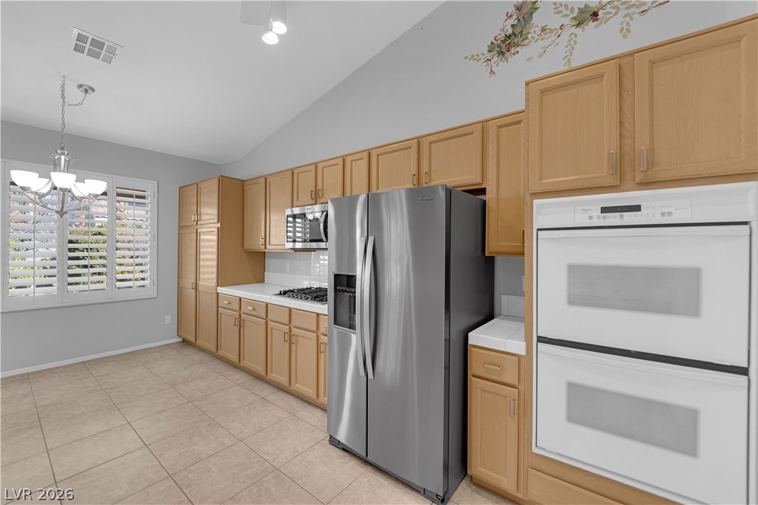 9808 Dusty Winds Avenue