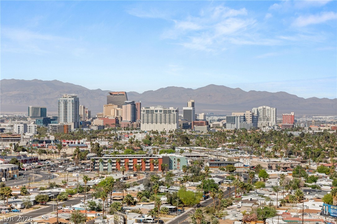 222 Karen Avenue 1702