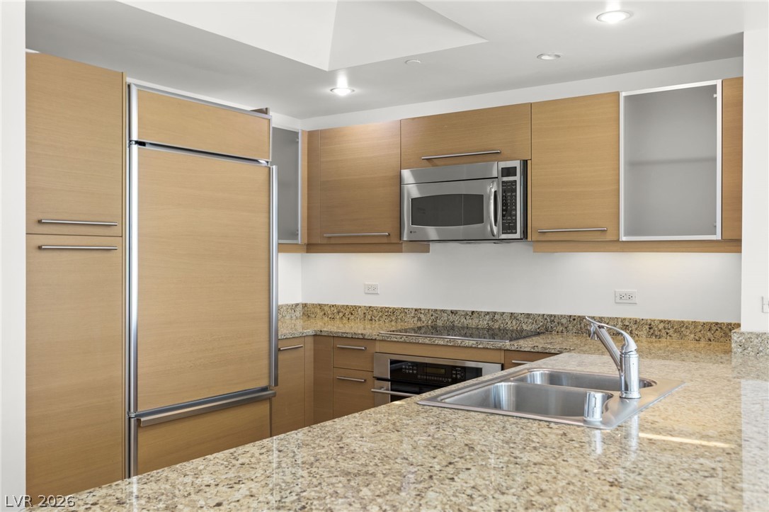 222 Karen Avenue 1702