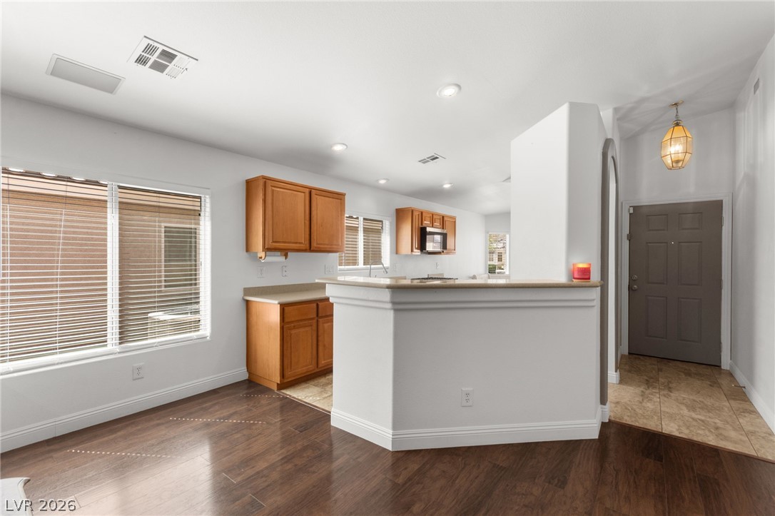 9360 Maple Red Court