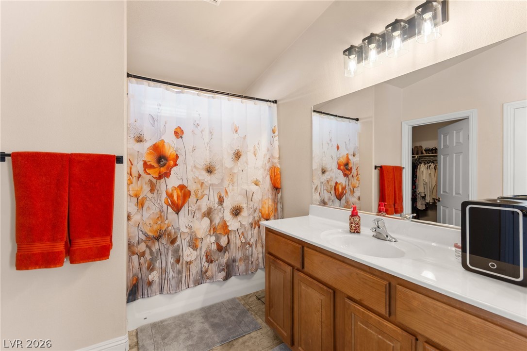 9360 Maple Red Court