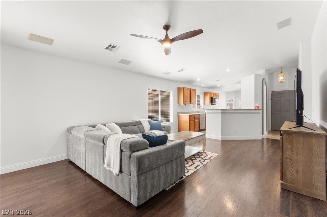 9360 Maple Red Court