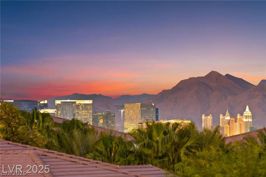 8011 Haywood Estate Avenue