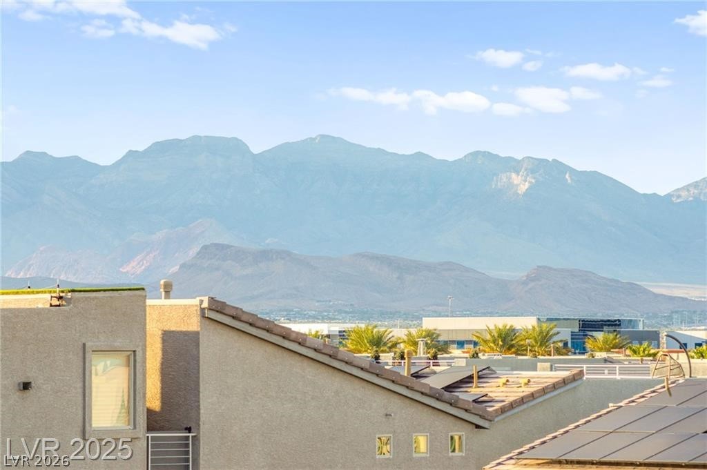 8011 Haywood Estate Avenue