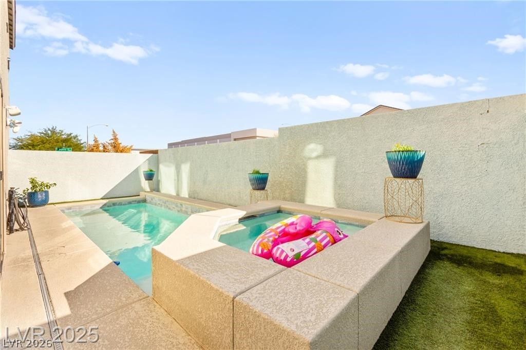 8011 Haywood Estate Avenue