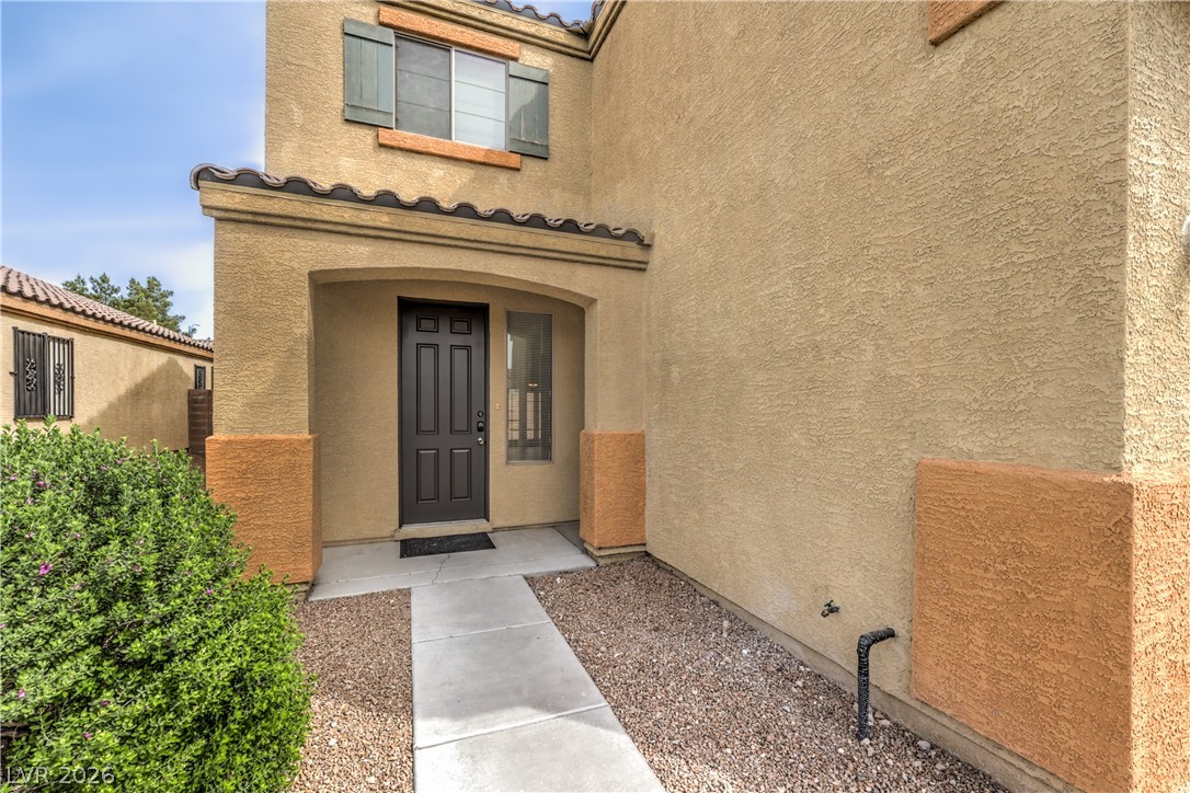 920 Gary Carmena Avenue