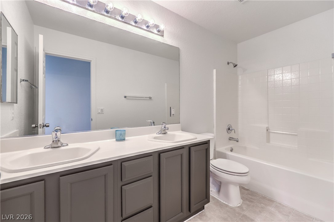 920 Gary Carmena Avenue