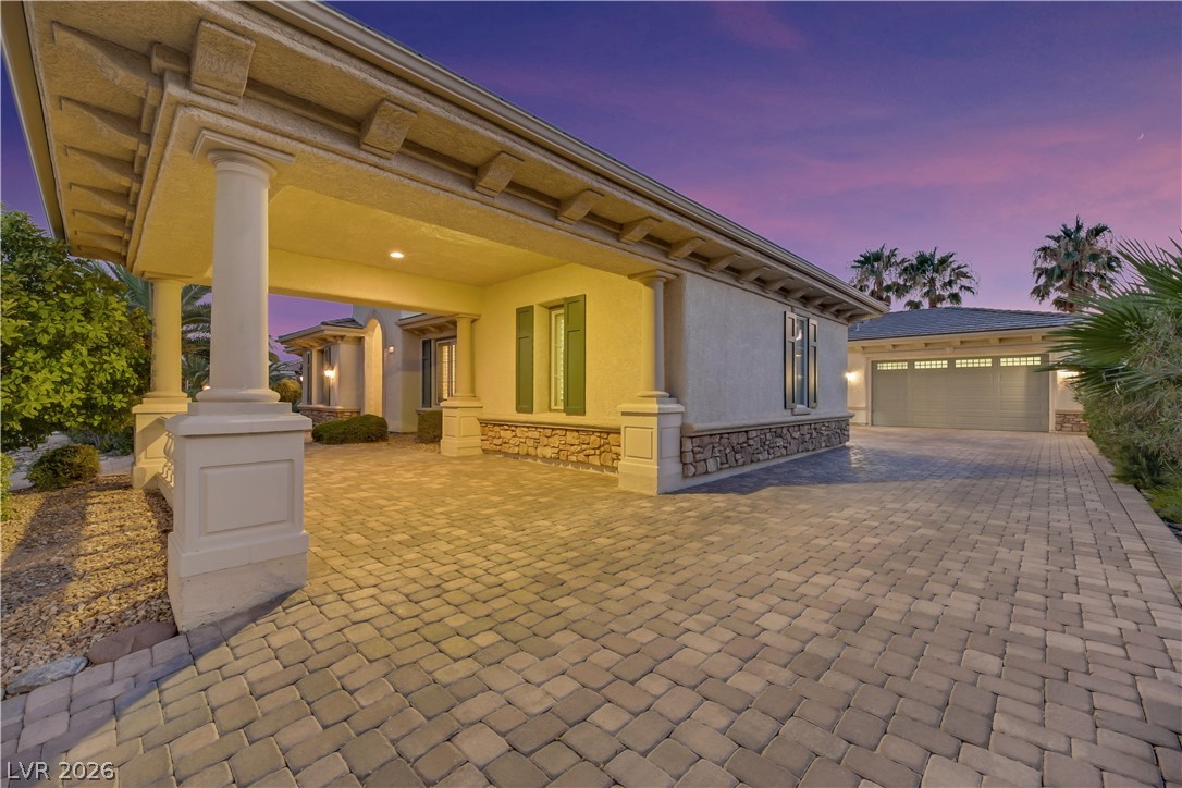 6425 Orto Botanico Court