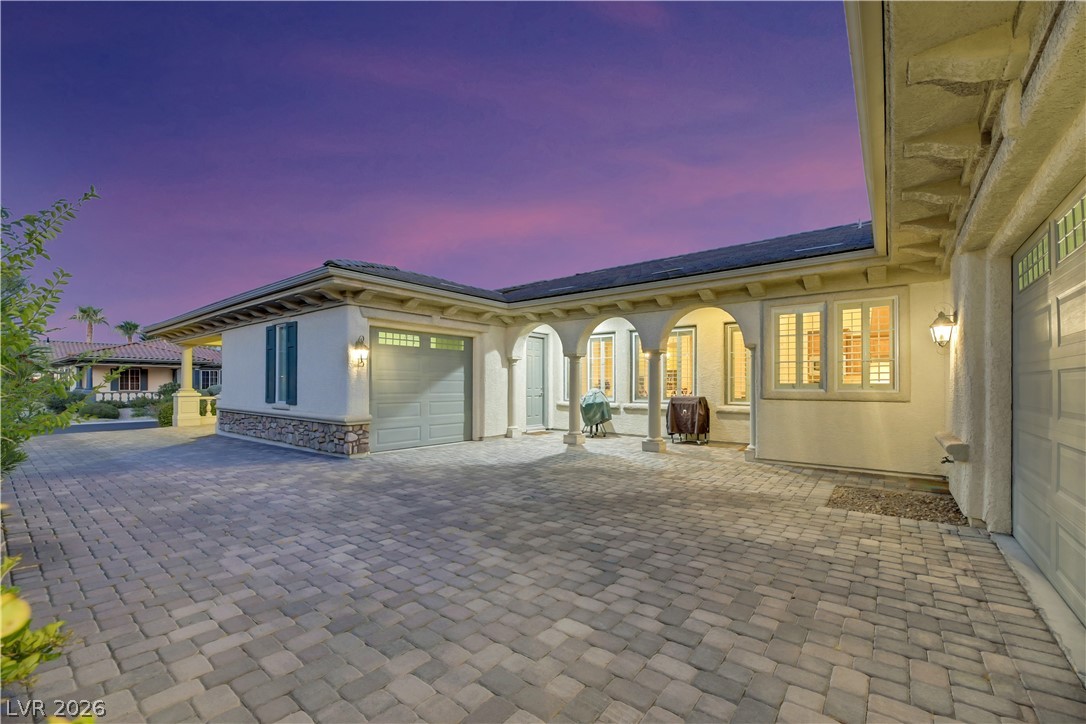 6425 Orto Botanico Court