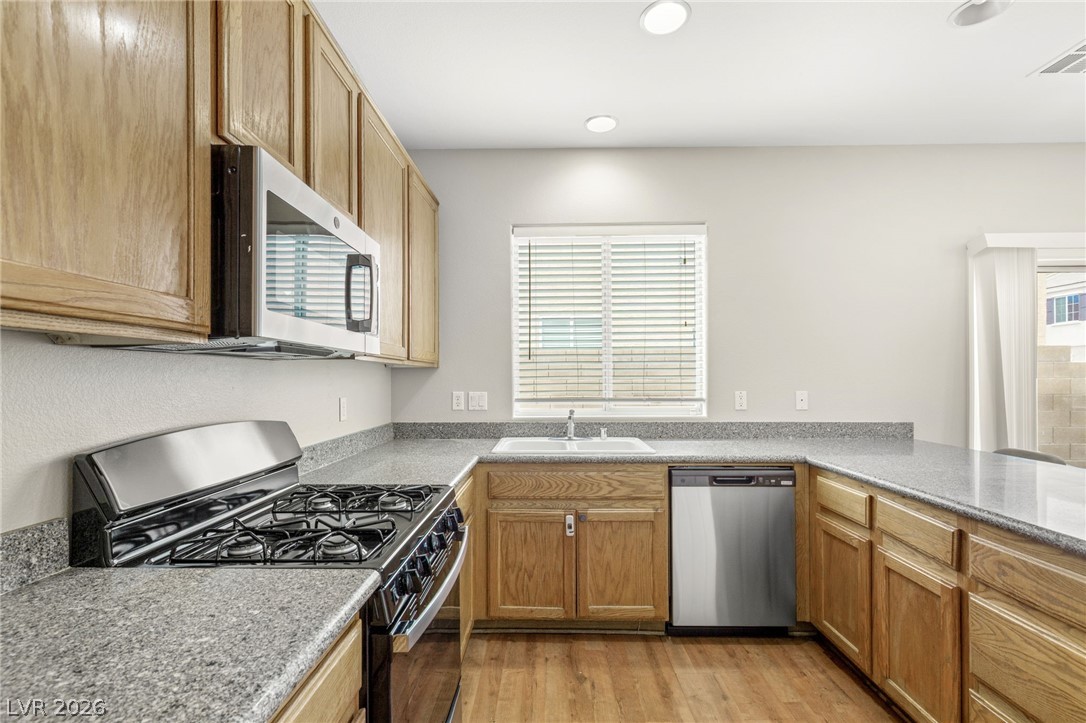 9020 Fathers Pride Avenue