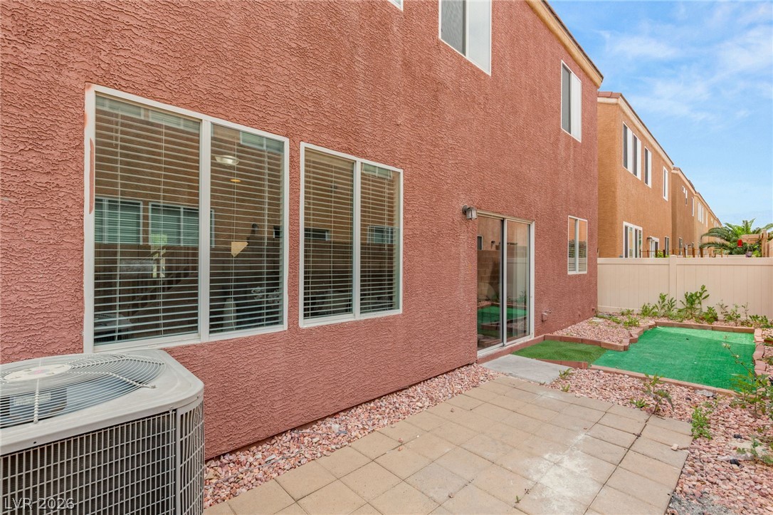 9020 Fathers Pride Avenue