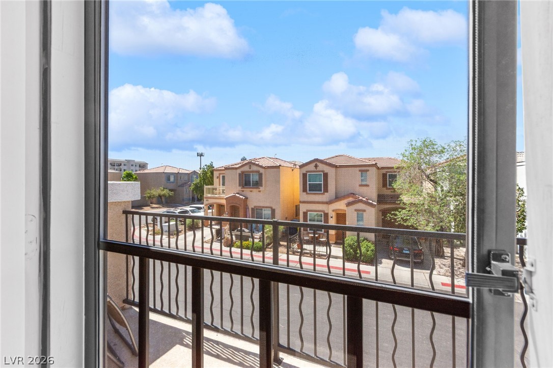 10378 Midseason Mist Street