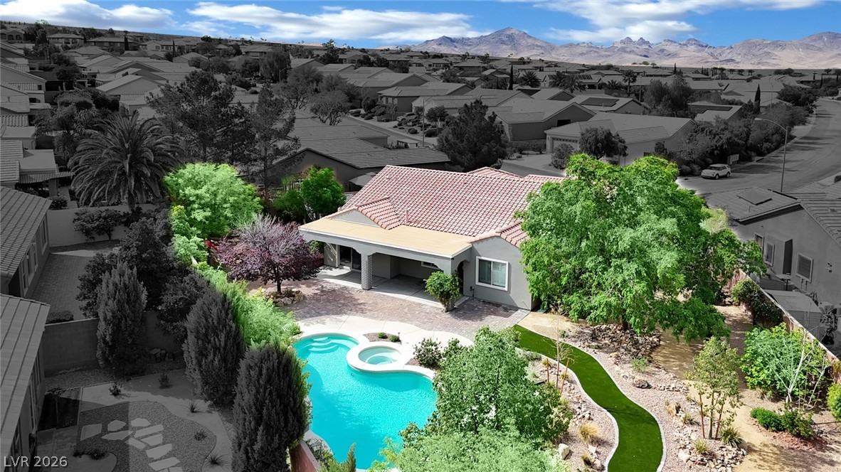 2656 La Boutique Street