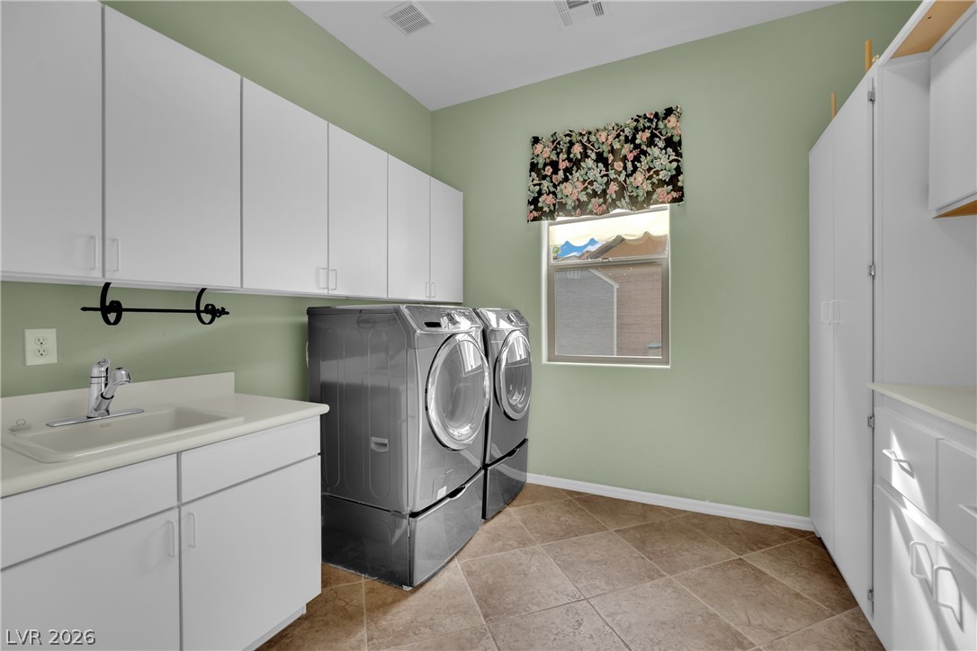 2656 La Boutique Street