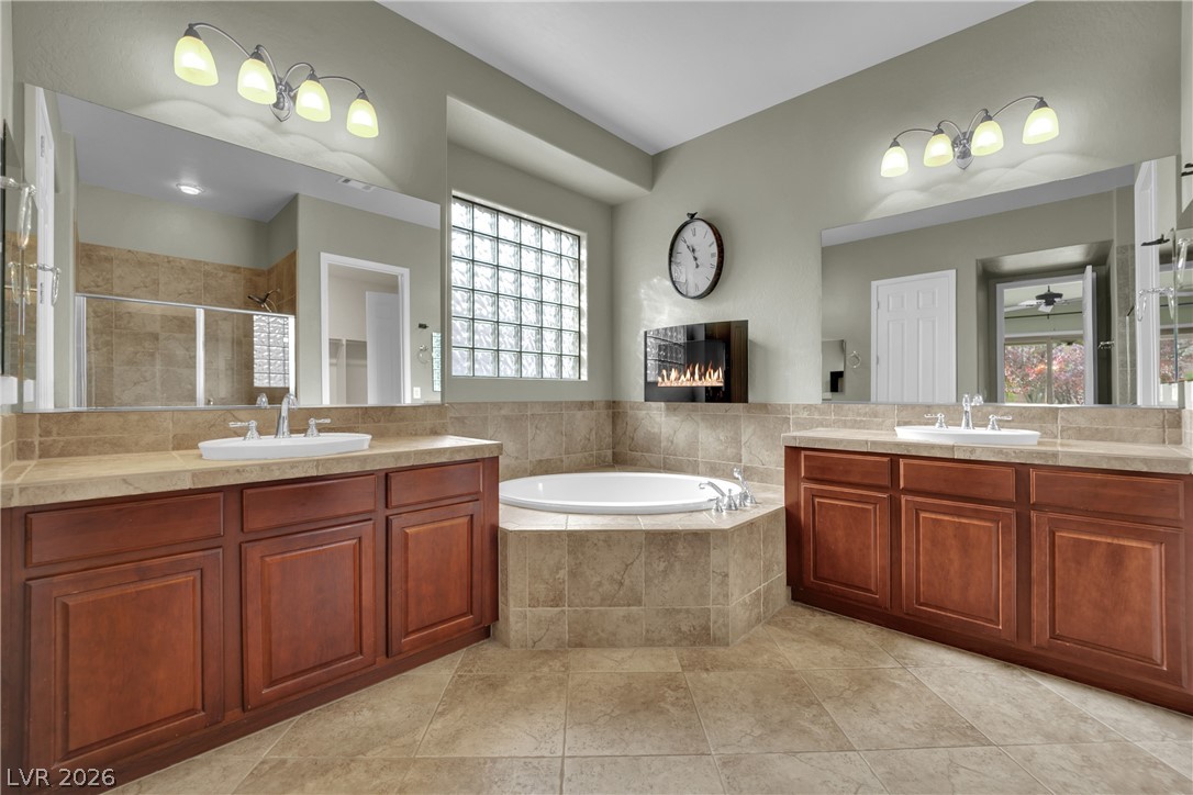 2656 La Boutique Street